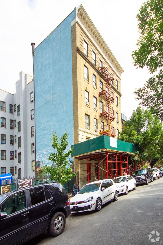 Building Photo - 65 W 127th St