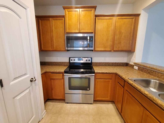 Building Photo - Room in Townhome on Maypearl Ln