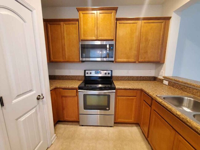 Foto del edificio - Room in Townhome on Maypearl Ln