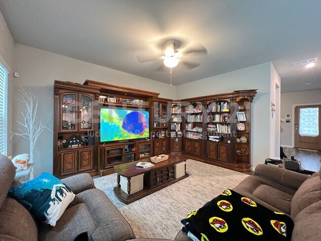 Foto del edificio - Spacious 2-Story 3/2.5/2 in Fort Worth For...