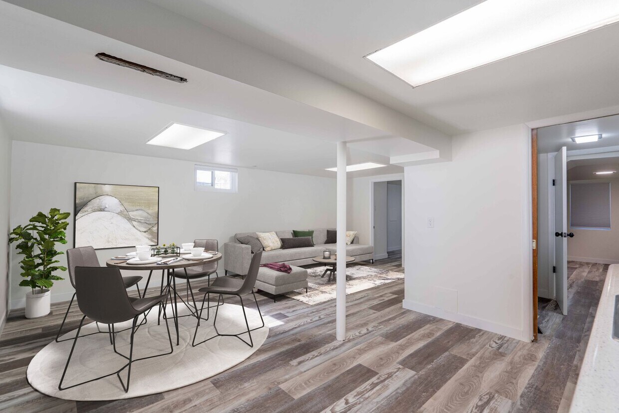 Foto del edificio - West Clyde Place Home