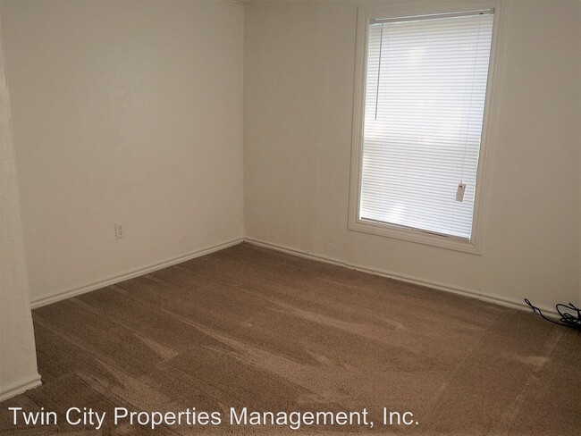 Building Photo - 1505 Echols St