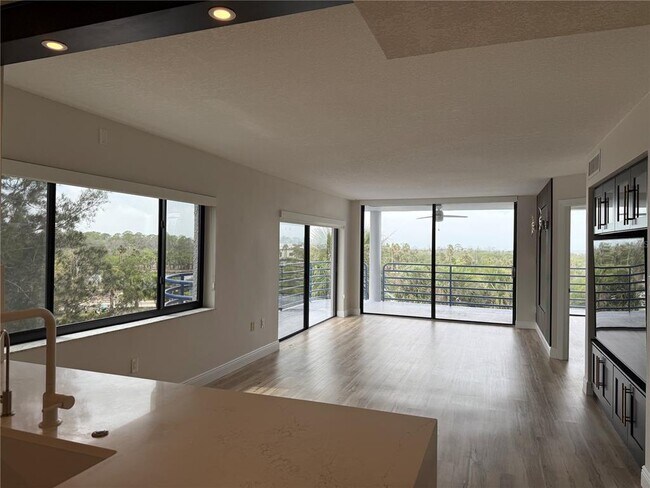 Foto del edificio - 4823 Ebbtide Ln