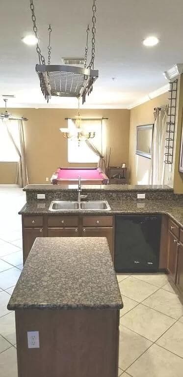 Building Photo - 3158 N Greenleaf Cir