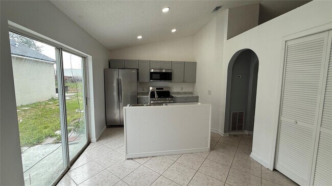 Foto del edificio - 1924 Shoal Ct