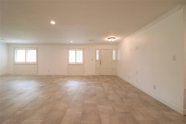 Foto del edificio - 10602 Burgoyne Rd