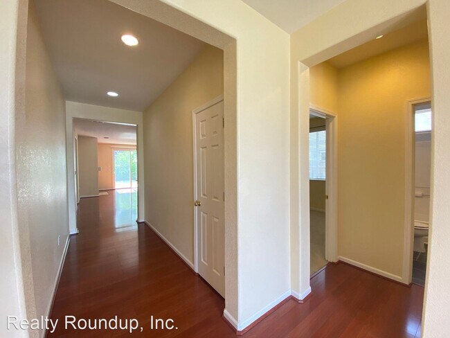 Building Photo - 3 br, 2 bath House - 10279 Pedra Do Sol Ct