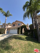 Building Photo - 24715 Cll Largo