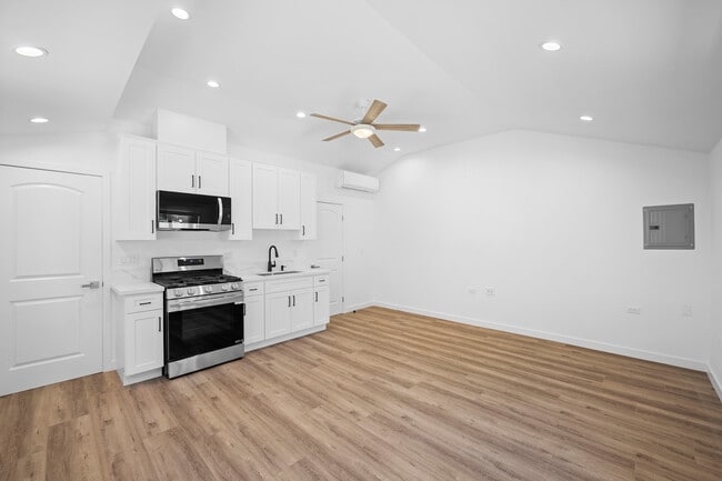 Building Photo - 5135 Finehill Ave