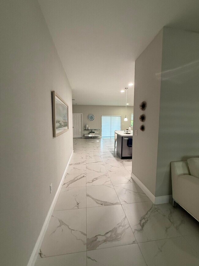 Foto del edificio - 304 E Lake Rd