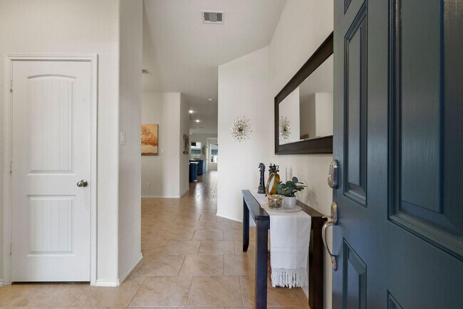 Foto del edificio - 14011 Wolftrap Ln