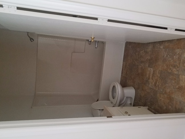 Building Photo - 1117 W 4th Ave