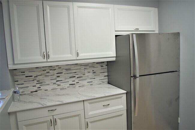 Foto del edificio - 8 Parkside Ct