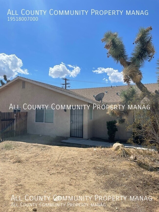 Building Photo - 2 bed 2 bath apartment in Yucca Valley!