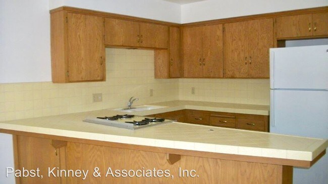 Foto del edificio - 641-643 Winslow Ave