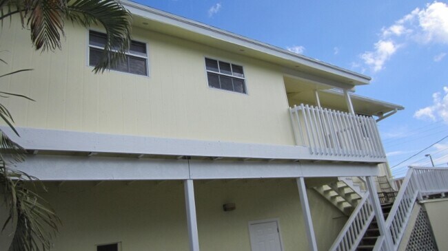 Foto del edificio - 849 W Dolphin Ridge Rd