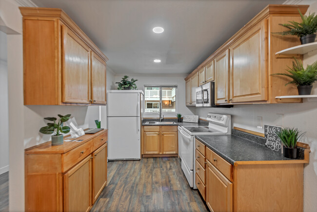 Building Photo - 14537 NE 40th St