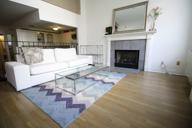 Living room 1 - 312 E 22nd St