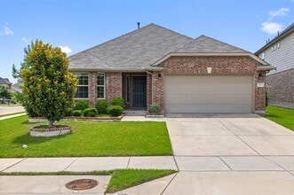 Building Photo - 920 Kinghaven Dr