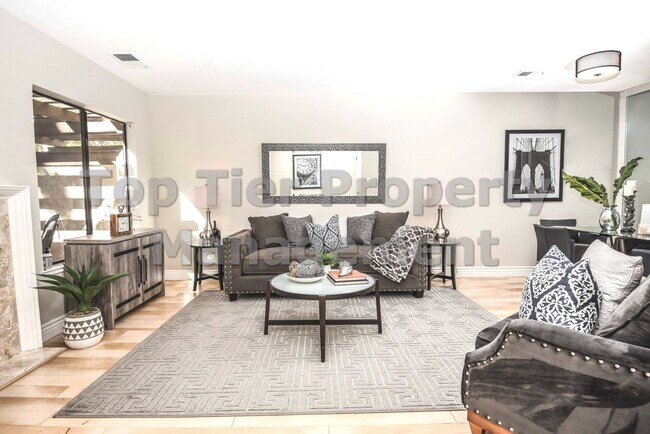 Foto del edificio - Very nice 2 bed / 2.5 bath / 1,185 sqft Walnut Creek Townhouse in desirable Main Chance Estates D...