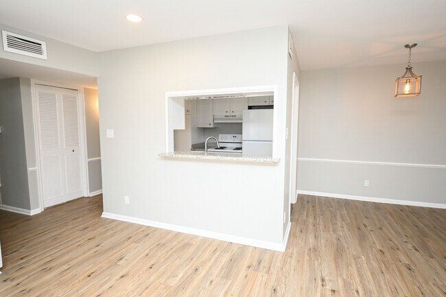 Cocina exterior - 3730 Fairfield Ave