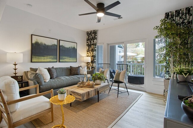 1000 West, Charleston, SC, Living Area - 1000 West