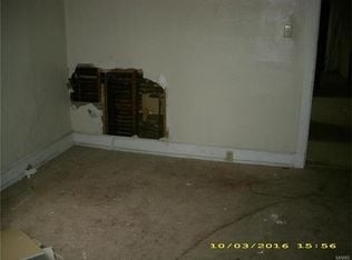 Building Photo - 5832 Etzel Ave