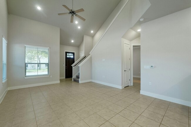 Foto del edificio - 3421 Blumie St