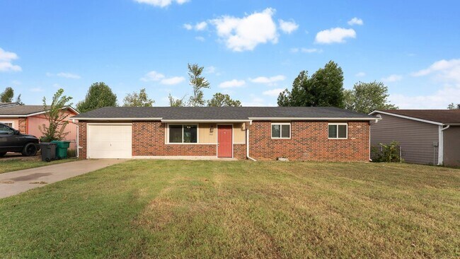 Photo - 1003 N 30th St Apartment