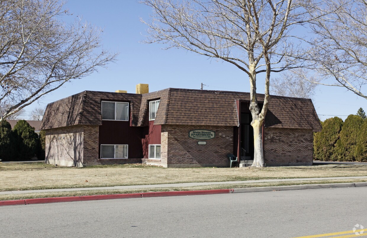 Primary Photo - 605 N Main St