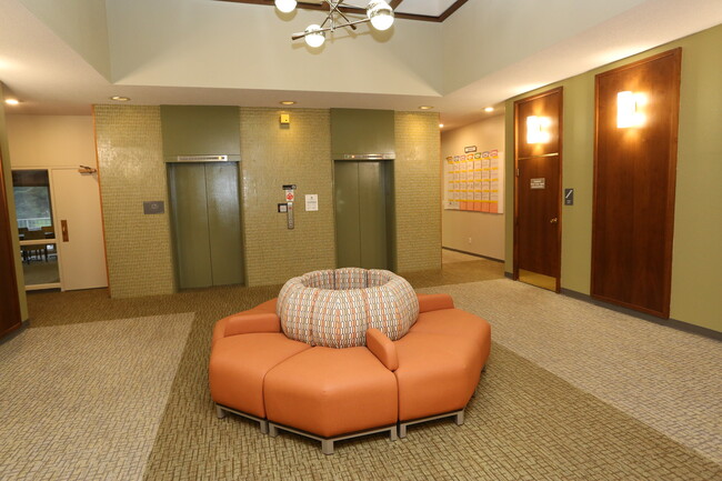 Lobby - Plymouth Place Retirement Community