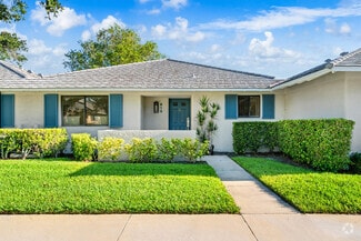 Building Photo - 615 Club Dr
