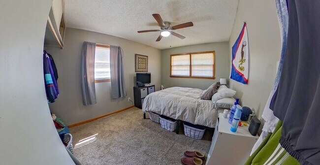 Foto del edificio - Stand Alone House + Washer & Dryer Include...