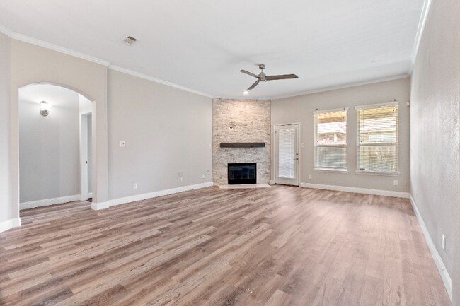 Building Photo - 13402 Indigo Sands Dr