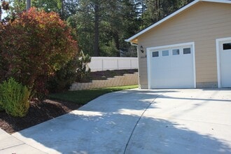 Building Photo - 3001 SW University Rd