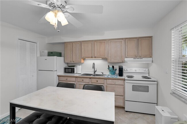 Foto del edificio - 850 Palm St