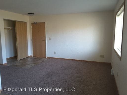 Foto del edificio - 227 Chambers Ave
