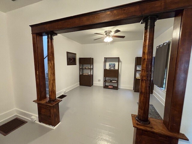 Foto del edificio - 2344 Elm St