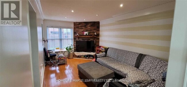 Building Photo - 44 Redpoll Ct