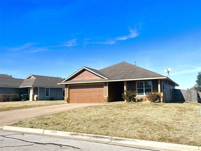 Building Photo - 407 Laney St