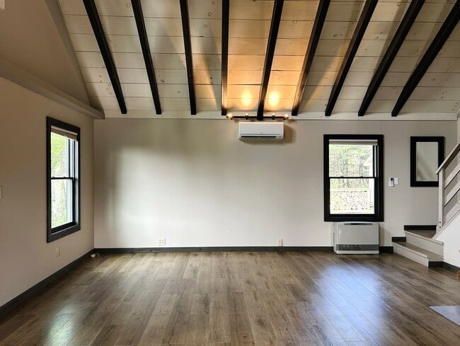 Building Photo - 1013 Wildcat Rd