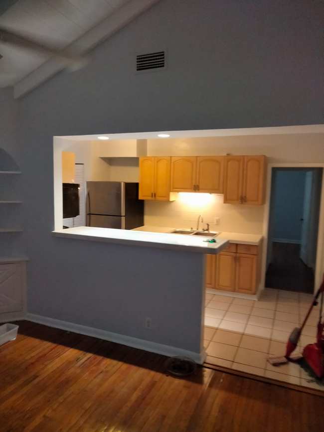 Kitchen and Hallway to Bathroom and Bedroom - 730 N Grandview Ave