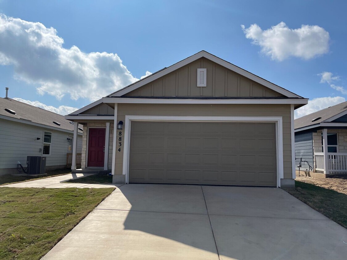 Primary Photo - 4 Bedroom 2 Bath 1 Story Home!