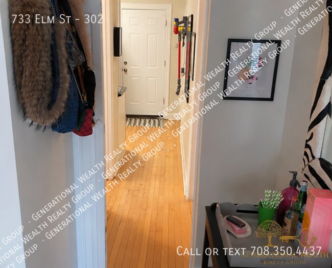 Foto del edificio - 733 Elm St