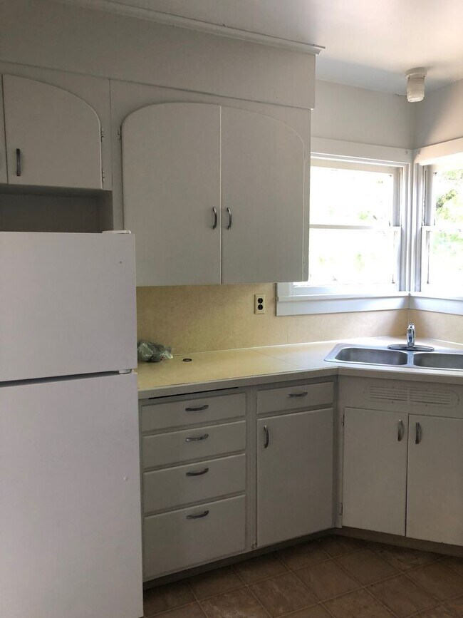 Foto del edificio - 2189 Hilyard St