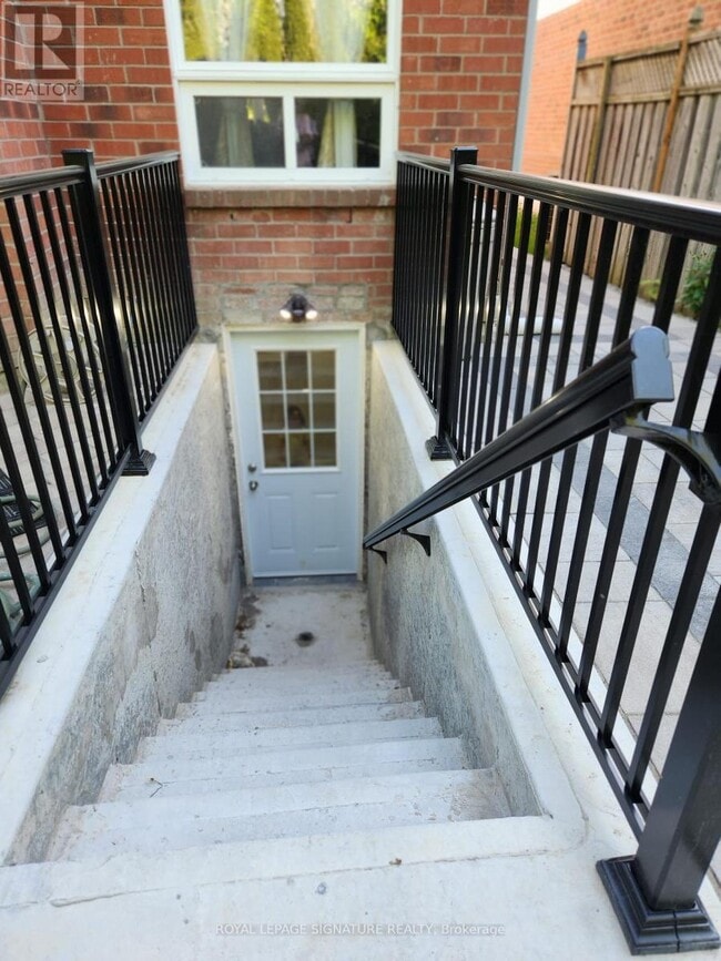 Photo du bâtiment - 1576 Major Oaks Rd