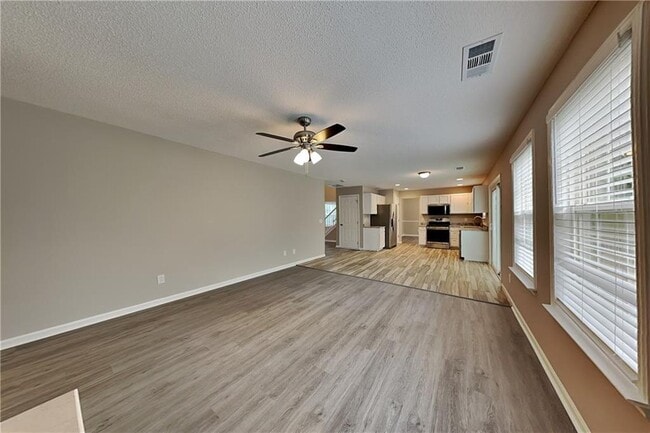 Foto del edificio - 1128 Grandview Cir