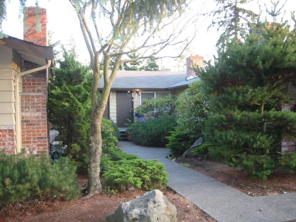 16702 North Rd Unit 14, Bothell, WA 98012 16702 North Rd Bothell, WA