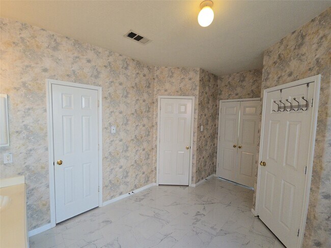 Foto del edificio - 1627 Park Harbor Estates Dr