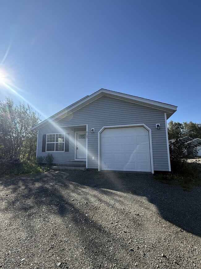 Building Photo - 8122 E Snow Cave Cir
